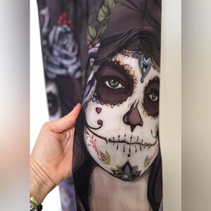Dark Sugar Skull - Eagle Rock WERKSHOP® leggings size large